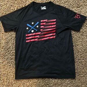 Under Armour Black and Red Short Sleeve Tee